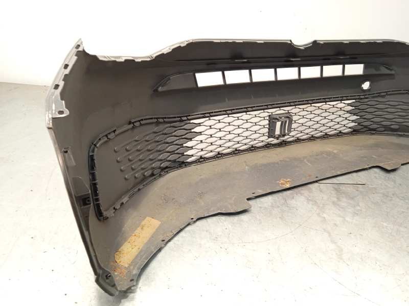 Recambio de paragolpes delantero para volkswagen caddy (2k7) 2.0 tdi referencia OEM IAM 2K7807221A  