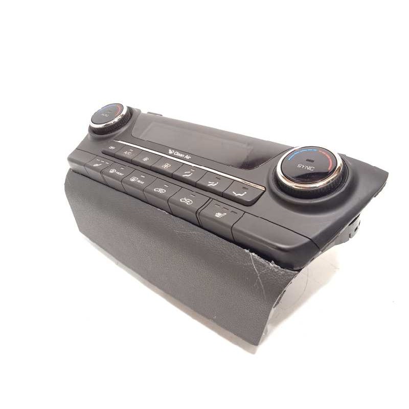 Recambio de mando climatizador para hyundai tucson 2.0 crdi cat referencia OEM IAM 97250D7230TRY  