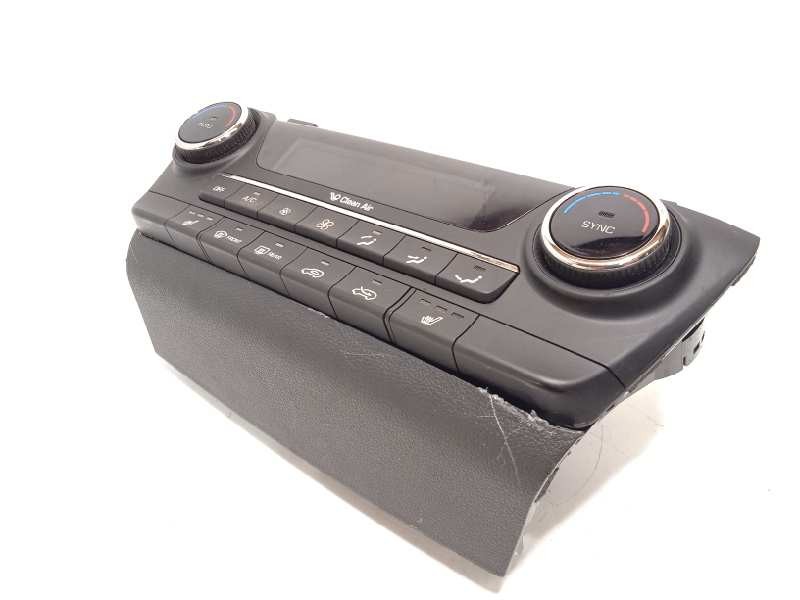 Recambio de mando climatizador para hyundai tucson 2.0 crdi cat referencia OEM IAM 97250D7230TRY  
