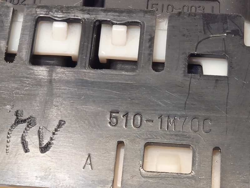 Recambio de mando multifuncion para toyota prius (zvw50) basis referencia OEM IAM 75H510  5101M70C