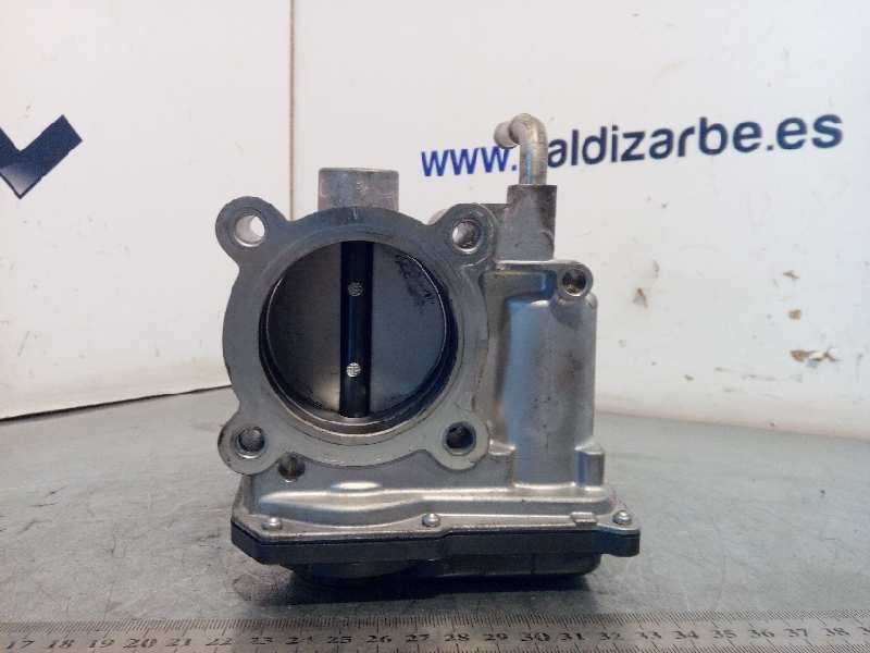 Recambio de caja mariposa para toyota rav 4 referencia OEM IAM 2203036020  