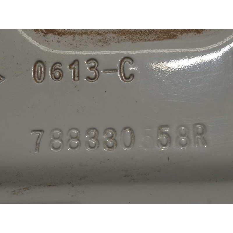 Recambio de tapa exterior combustible para dacia dokker ambiance referencia OEM IAM 788330558R  