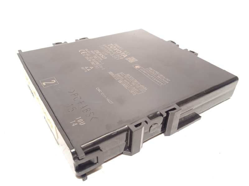 Recambio de modulo electronico para toyota prius (zvw50) basis referencia OEM IAM 8999047220  2325008257