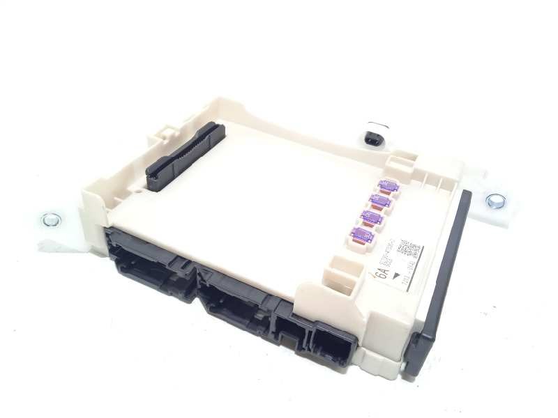 Recambio de modulo electronico para toyota prius (zvw50) basis referencia OEM IAM 8273047530C  