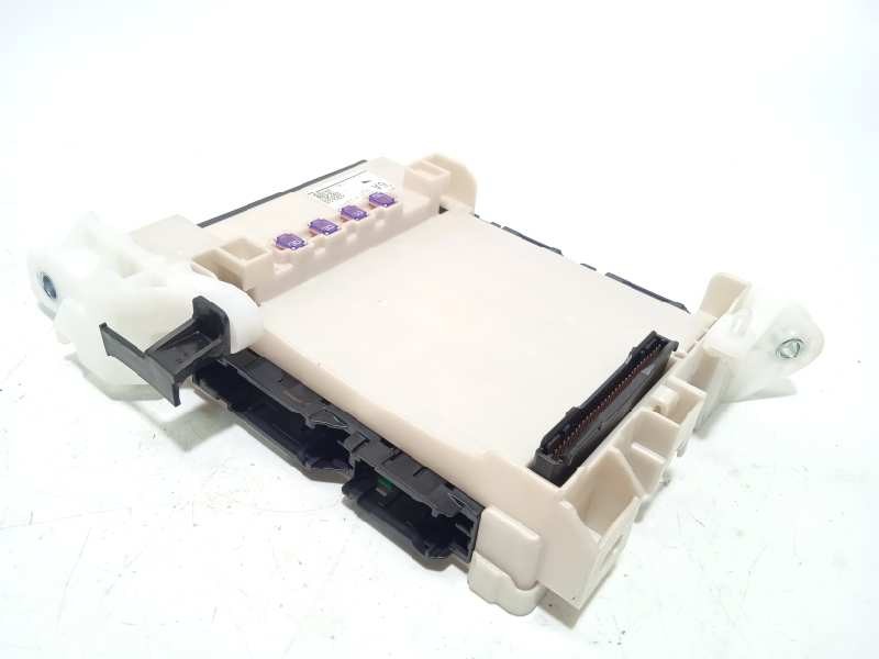 Recambio de modulo electronico para toyota prius (zvw50) basis referencia OEM IAM 8273047530C  