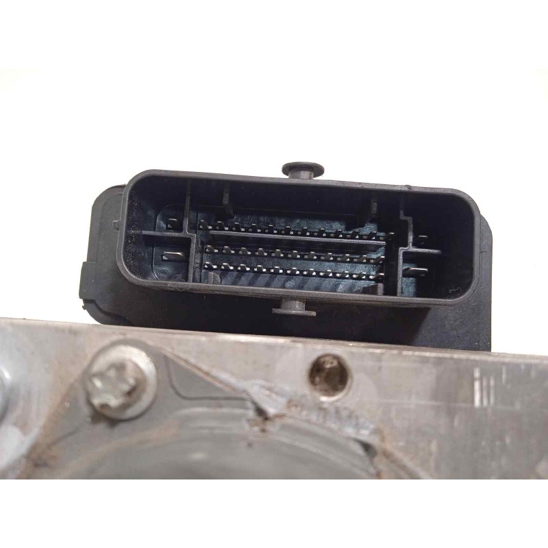 Recambio de abs para jeep cherokee limited 4wd referencia OEM IAM 68268293AC 2265106527 269599