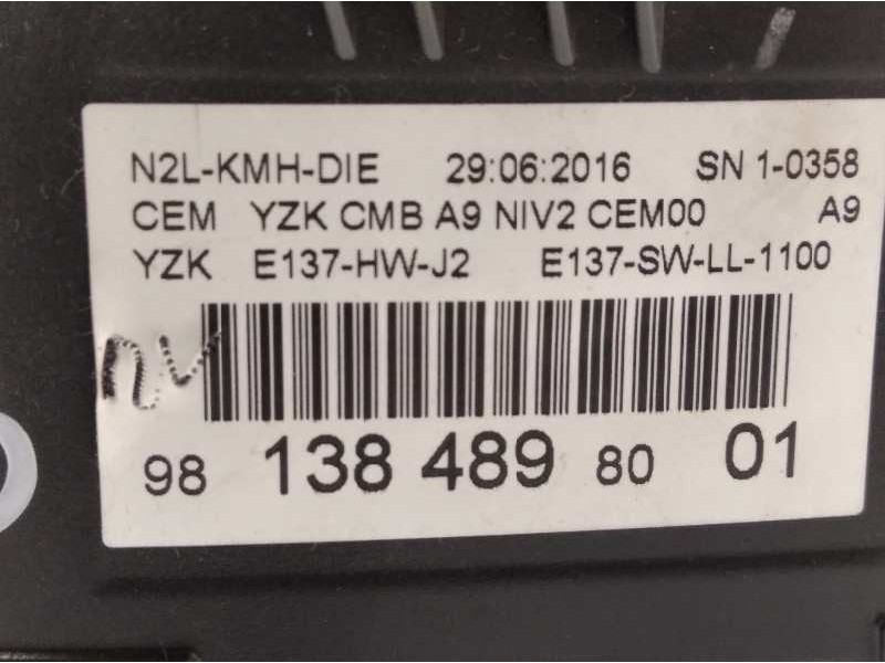 Recambio de cuadro instrumentos para peugeot 208 style referencia OEM IAM 9813848980  