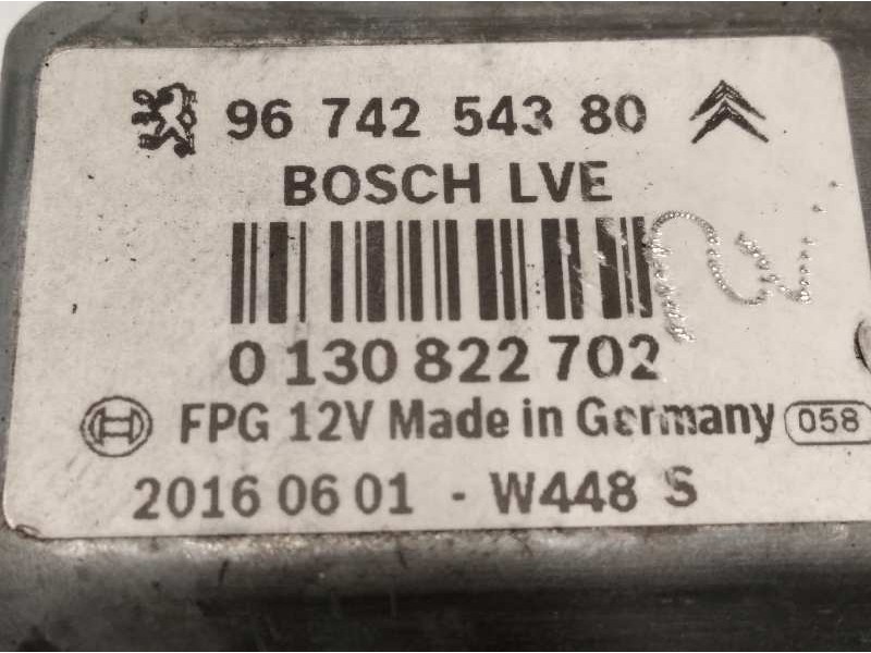 Recambio de elevalunas delantero derecho para peugeot 208 style referencia OEM IAM 9673154380 0130822702 9674254380