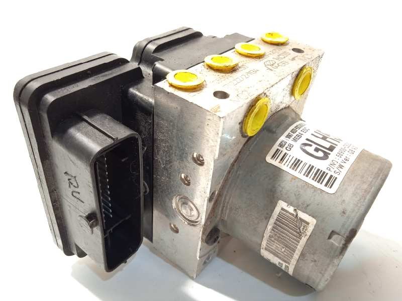 Recambio de abs para hyundai i20 1.2 16v cat referencia OEM IAM 58920C8250 6158945200 C858920550