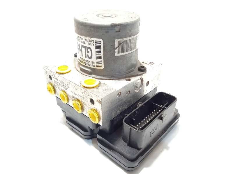 Recambio de abs para hyundai i20 1.2 16v cat referencia OEM IAM 58920C8250 6158945200 C858920550