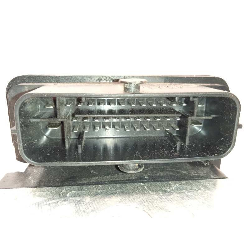 Recambio de abs para hyundai i20 1.2 16v cat referencia OEM IAM 58920C8250 6158945200 C858920550