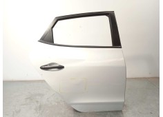 Recambio de puerta trasera derecha para hyundai ix35 1.6 cat referencia OEM IAM 770042Y001  