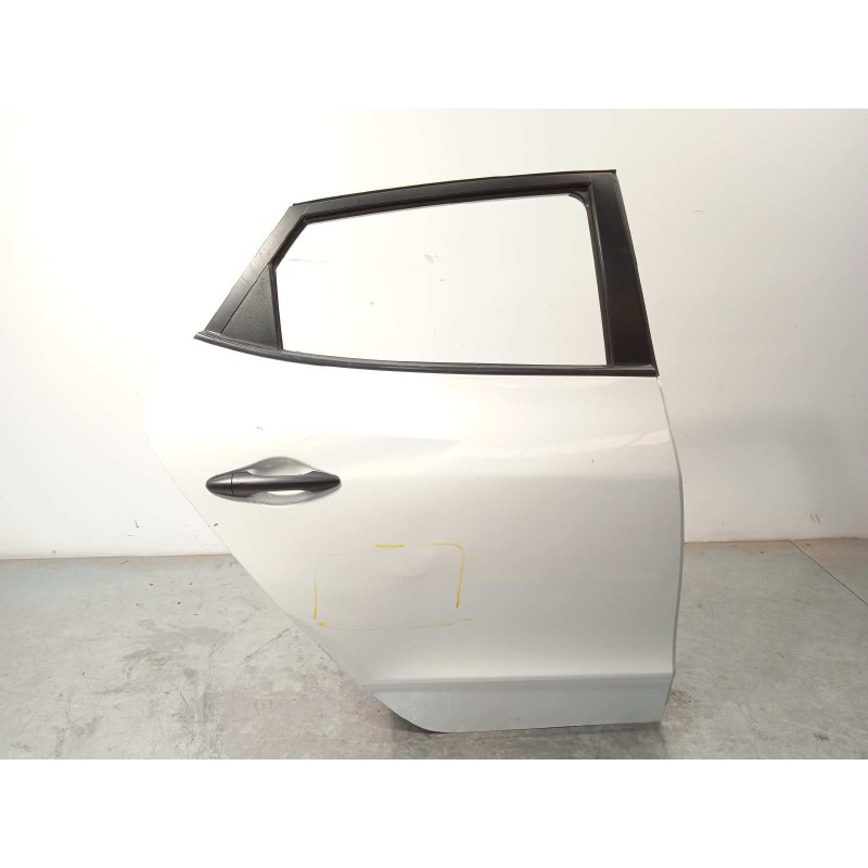 Recambio de puerta trasera derecha para hyundai ix35 1.6 cat referencia OEM IAM 770042Y001  