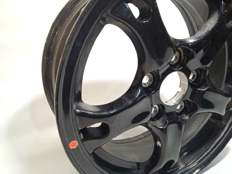 Recambio de llanta para kia niro referencia OEM IAM 52910G5120  