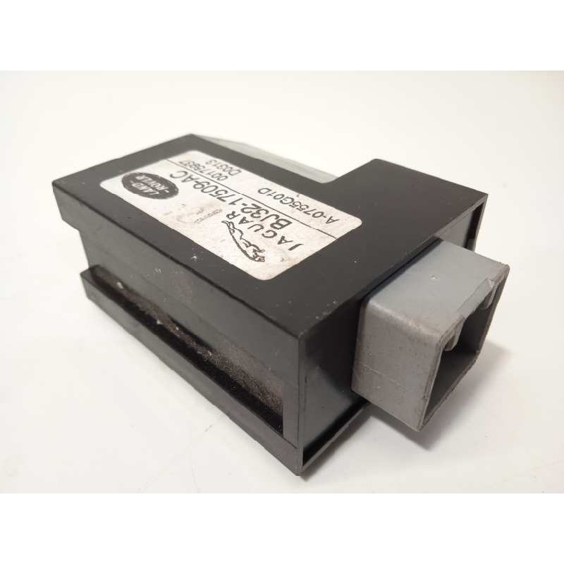 Recambio de modulo electronico para land rover evoque dynamic referencia OEM IAM BJ3217509AC  LR033016