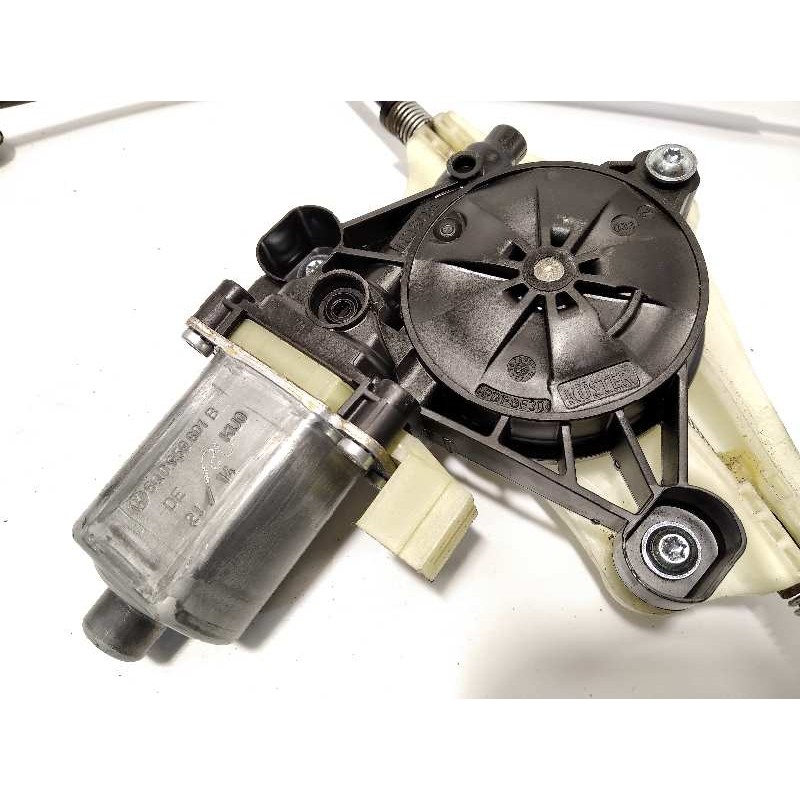 Recambio de elevalunas delantero izquierdo para seat leon (5f1) 1.6 tdi referencia OEM IAM 5Q0959801B 5F4837461D 0130822717