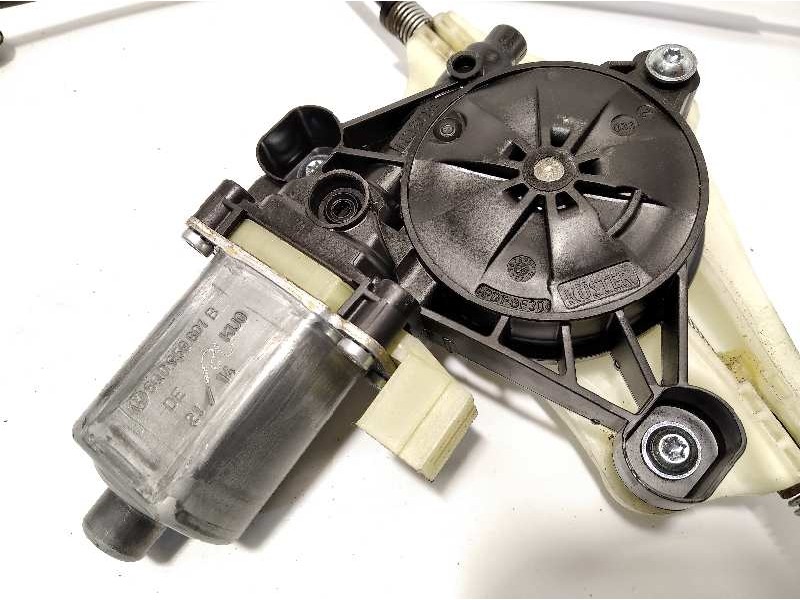 Recambio de elevalunas delantero izquierdo para seat leon (5f1) 1.6 tdi referencia OEM IAM 5Q0959801B 5F4837461D 0130822717