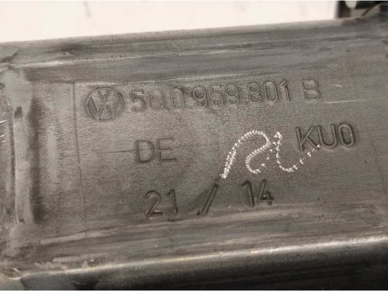 Recambio de elevalunas delantero izquierdo para seat leon (5f1) 1.6 tdi referencia OEM IAM 5Q0959801B 5F4837461D 0130822717