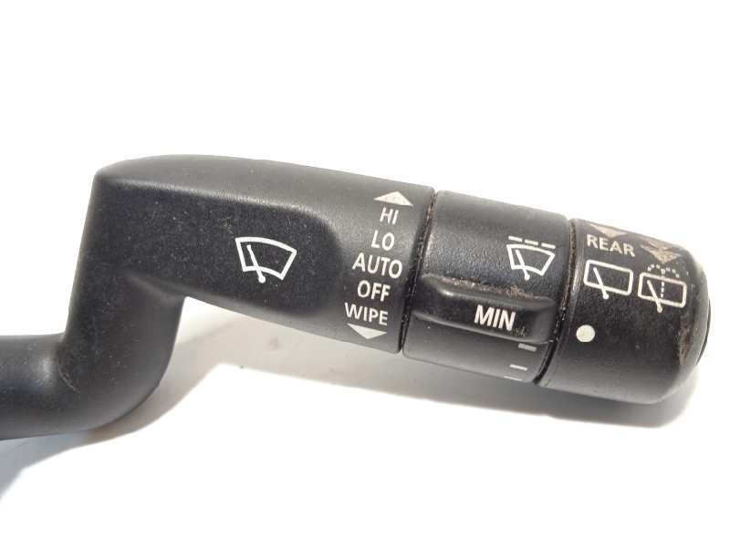 Recambio de mando limpia para land rover freelander (lr2) td4 s referencia OEM IAM 6G9N3F972FC  LR017767