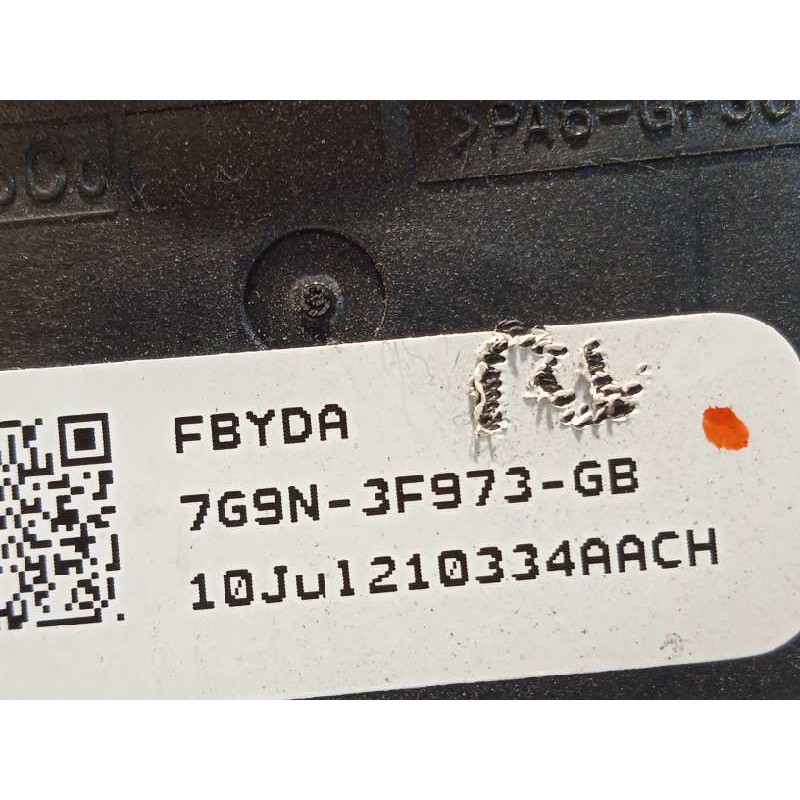 Recambio de mando limpia para land rover freelander (lr2) td4 s referencia OEM IAM 6G9N3F972FC  LR017767