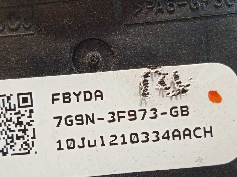 Recambio de mando limpia para land rover freelander (lr2) td4 s referencia OEM IAM 6G9N3F972FC  LR017767