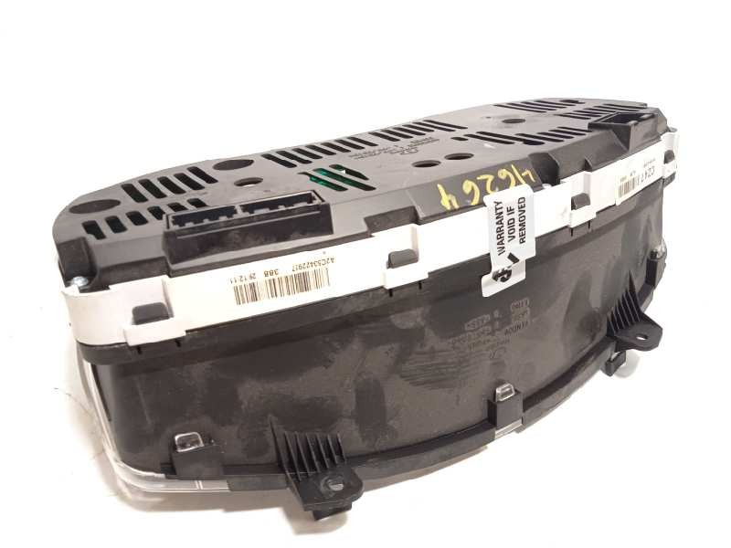 Recambio de cuadro instrumentos para hyundai i20 classic referencia OEM IAM 940061J665  