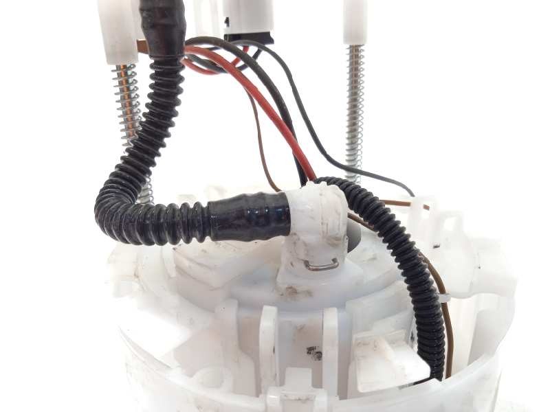 Recambio de bomba combustible para kia niro referencia OEM IAM 31110G2600  