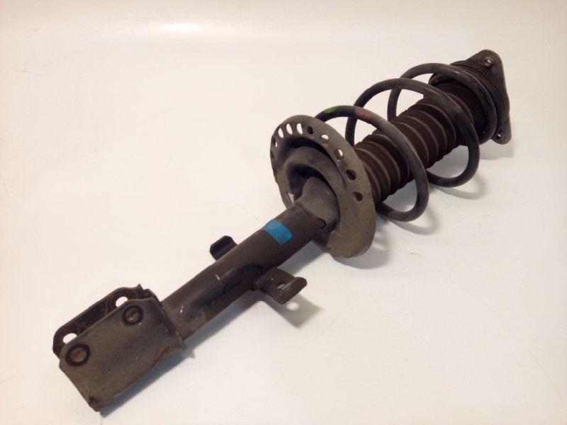 Recambio de amortiguador delantero derecho para renault captur 0.9 energy referencia OEM IAM 543021361R  