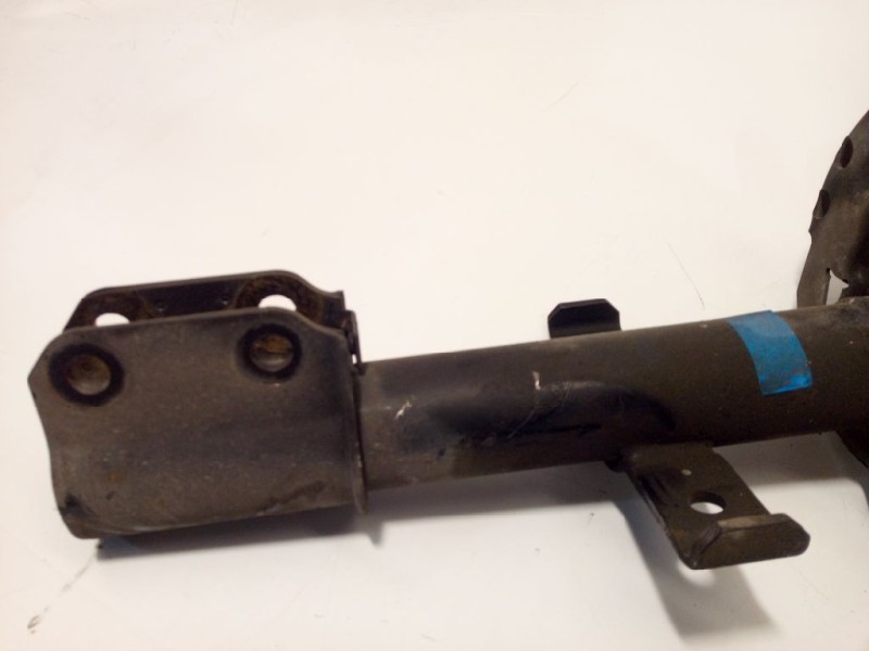 Recambio de amortiguador delantero derecho para renault captur 0.9 energy referencia OEM IAM 543021361R  