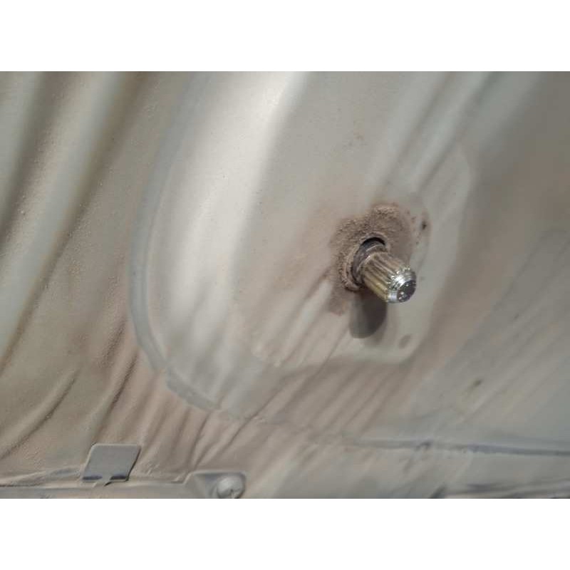 Recambio de puerta delantera derecha para nissan cabstar 3.0 referencia OEM IAM NOREF  