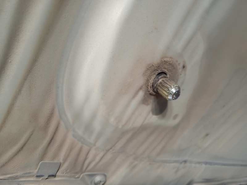 Recambio de puerta delantera derecha para nissan cabstar 3.0 referencia OEM IAM NOREF  