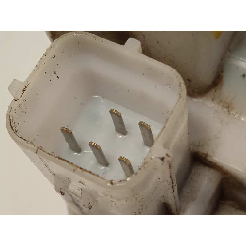 Recambio de cerradura puerta delantera derecha para fiat fiorino básico referencia OEM IAM 1365225080  