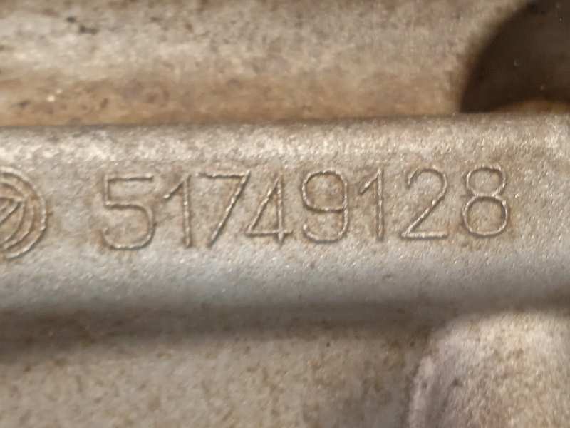 Recambio de puente delantero para fiat fiorino básico referencia OEM IAM 51749128  