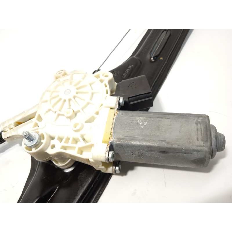 Recambio de elevalunas trasero derecho para bmw x5 (e70) xdrive30d referencia OEM IAM 7267692 51357166382 67627267692