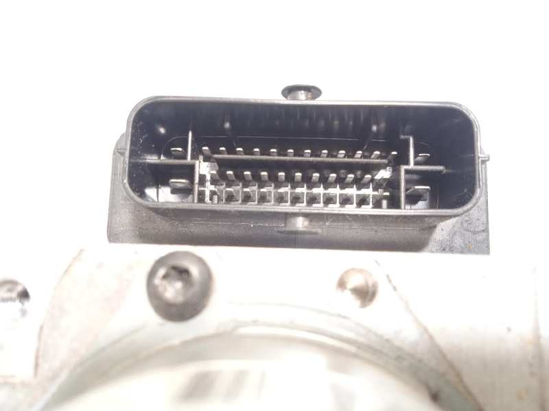 Recambio de abs para hyundai i20 active tecno referencia OEM IAM 58920C8390 6158945200 C858924650