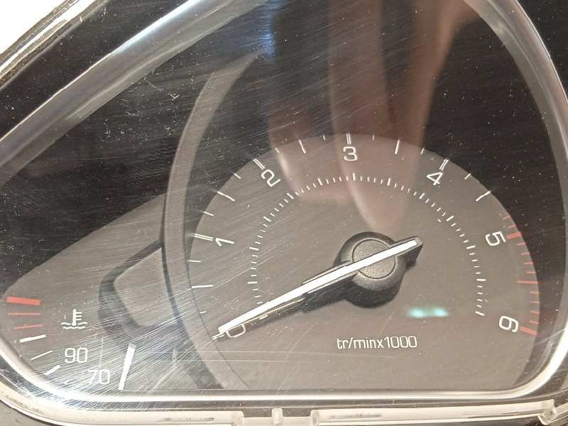Recambio de cuadro instrumentos para peugeot 2008 (--.2013) style referencia OEM IAM 9814039880  