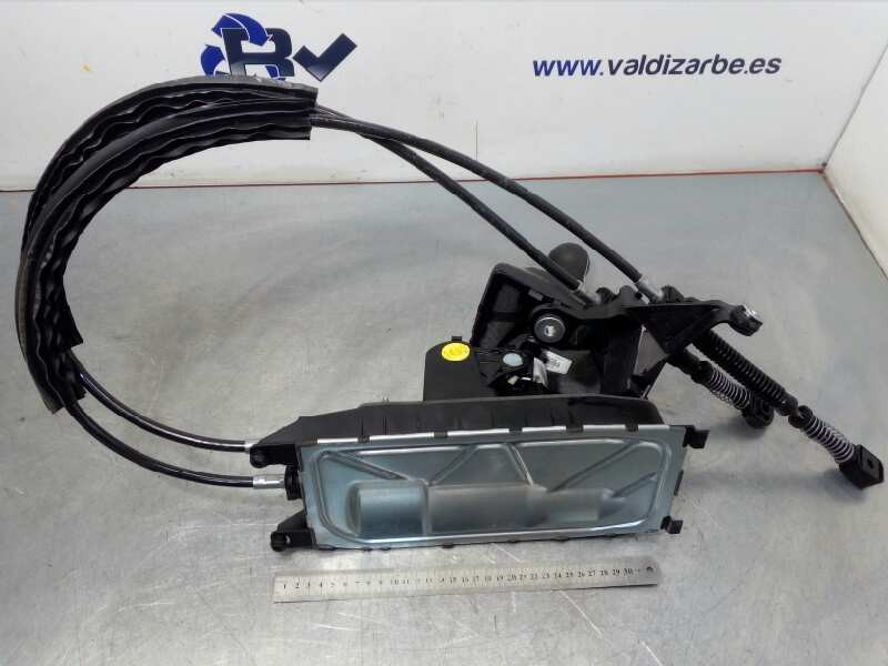 Recambio de palanca cambio para seat arona fr referencia OEM IAM 2Q0711049K  