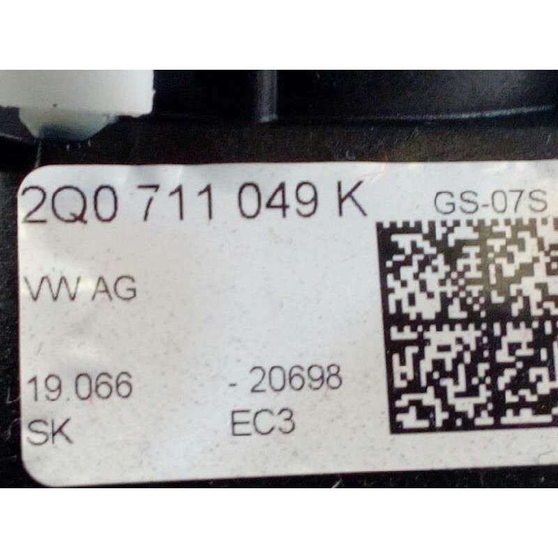 Recambio de palanca cambio para seat arona fr referencia OEM IAM 2Q0711049K  