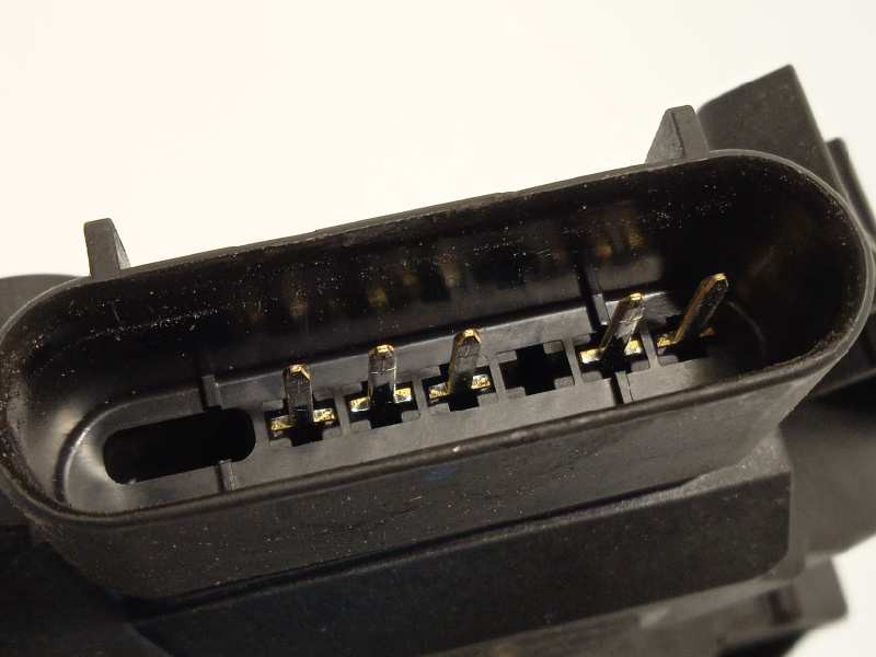 Recambio de cerradura puerta delantera izquierda para ford focus lim. titanium referencia OEM IAM BM5AA21813BF  2070970