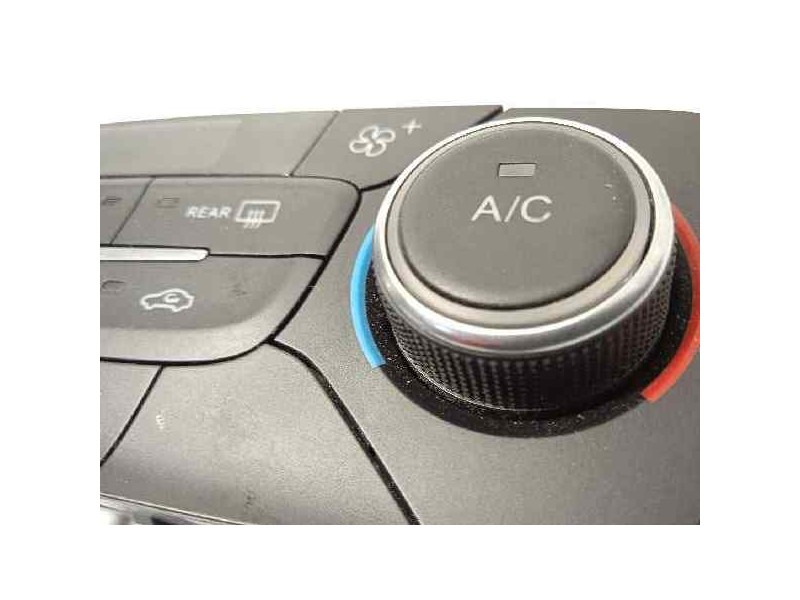 Recambio de mando climatizador para ford focus lim. titanium referencia OEM IAM F1ET18C612AE  2373035