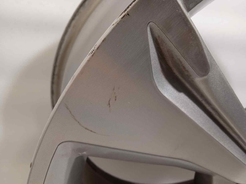 Recambio de llanta para audi q5 (fyb) 2.0 tdi referencia OEM IAM 80A601025E  