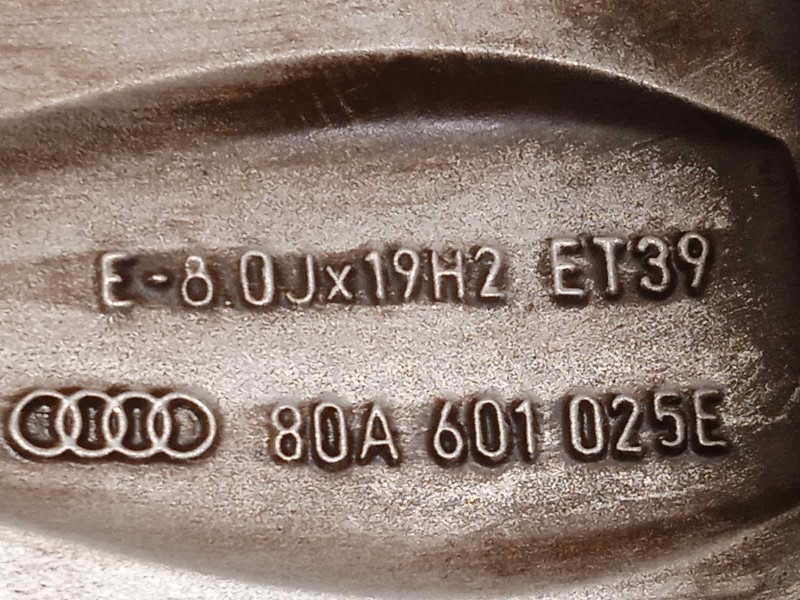Recambio de llanta para audi q5 (fyb) 2.0 tdi referencia OEM IAM 80A601025E  