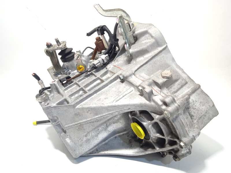 Recambio de caja cambios para toyota yaris active referencia OEM IAM 3030052411  
