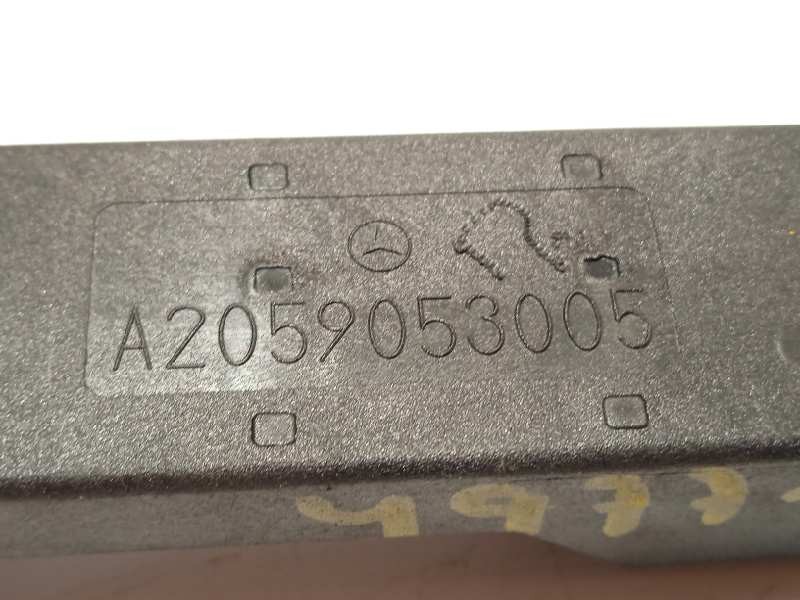 Recambio de antena para mercedes-benz clase cla (w117) cla 200 (117.343) referencia OEM IAM A2059053005  