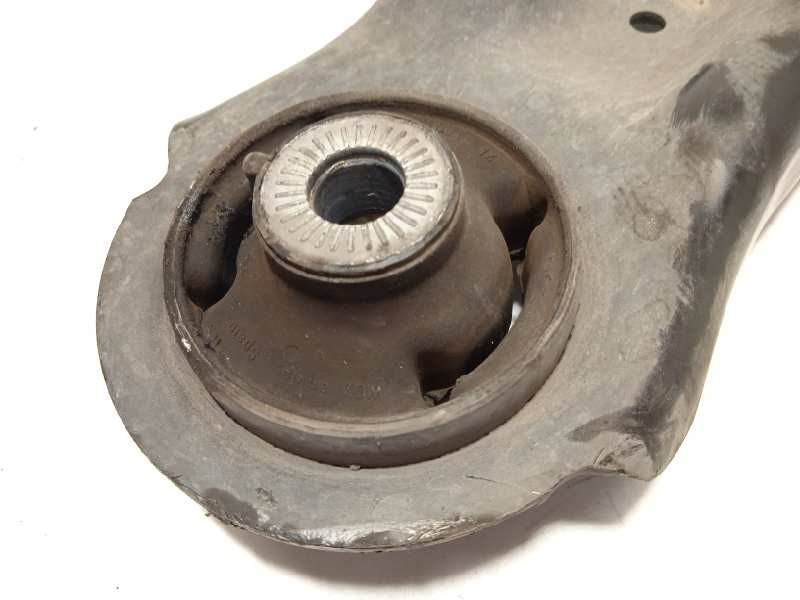 Recambio de brazo suspension inferior delantero derecho para seat ateca (kh7) style referencia OEM IAM 3Q0407152E  
