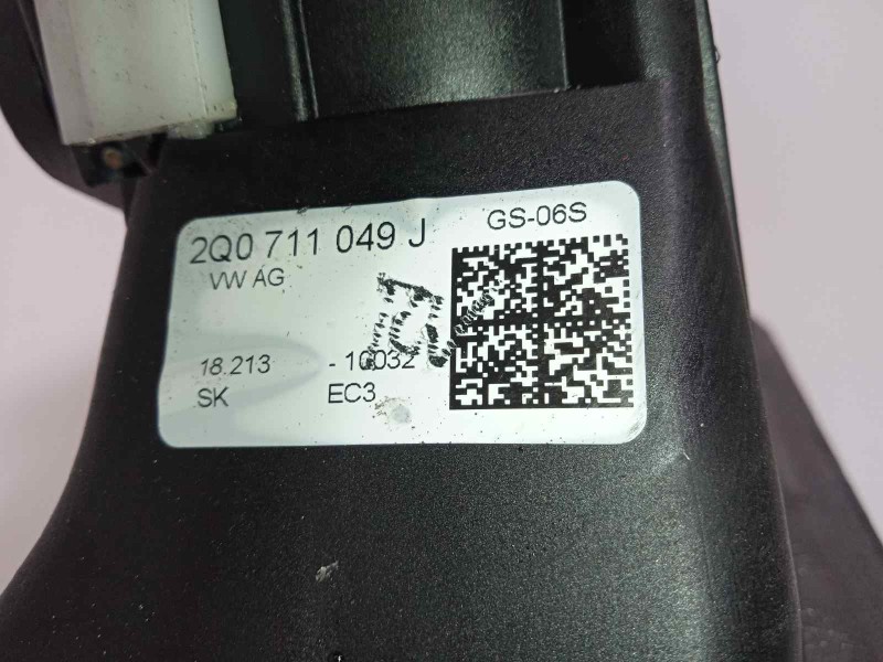 Recambio de palanca cambio para volkswagen polo sport referencia OEM IAM 2Q0711049J 2Q0711266A 2Q0711265A