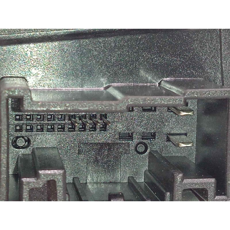 Recambio de elevalunas delantero derecho para volkswagen polo sport referencia OEM IAM 2G4837462B  2Q1959882