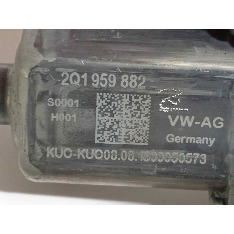Recambio de elevalunas delantero derecho para volkswagen polo sport referencia OEM IAM 2G4837462B  2Q1959882