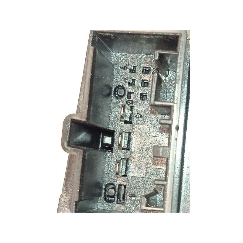 Recambio de elevalunas trasero izquierdo para seat ateca (kh7) style referencia OEM IAM 5Q0959811A  0130822725