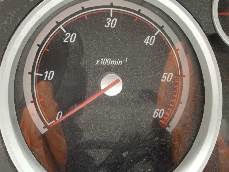 Recambio de cuadro instrumentos para opel astra gtc sport referencia OEM IAM 13230594  